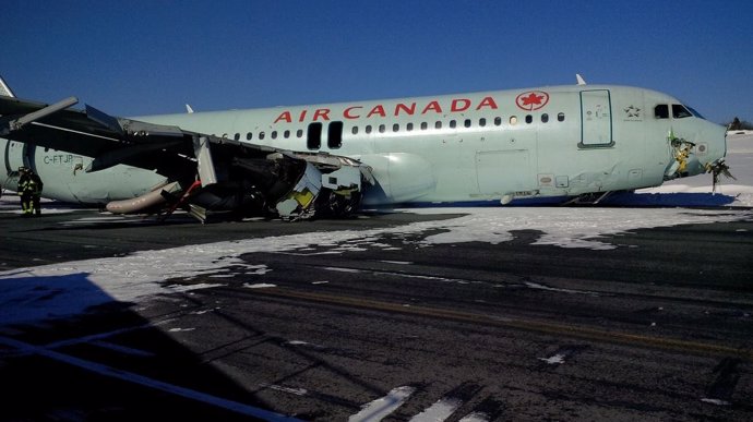 Airbus A320 de Air Canada siniestrado en el aeropuerto de Halifax