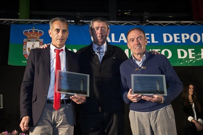 Reconocimiento a Jose Manuel Abascal en la II Gala del Deporte de Bareyo