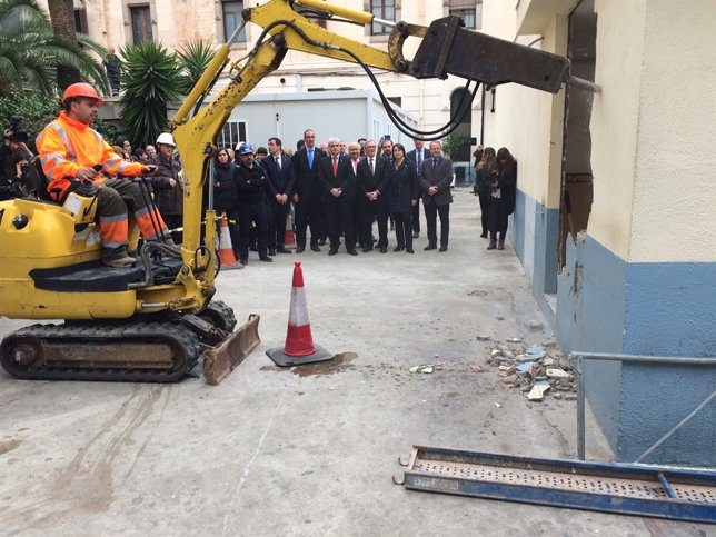 Derribo de la prisión Modelo en Barcelona
