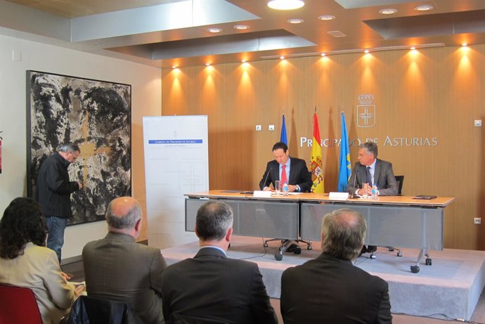 Guillermo Martínez y Manuel Pérez Jurado