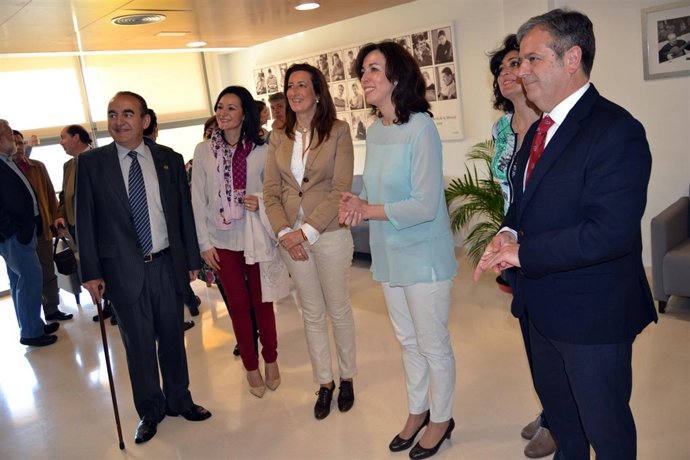 Autoridades asistentes a la inauguración