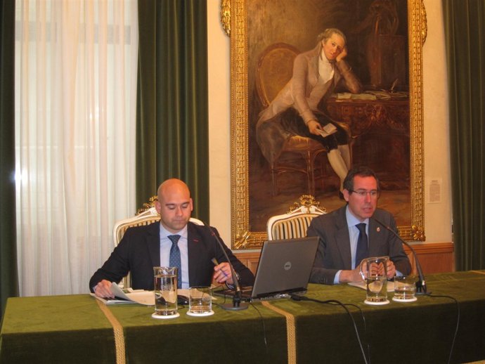 El gerente de Divertia (Jesús Martínez Salvado) con Couto (derecha). 