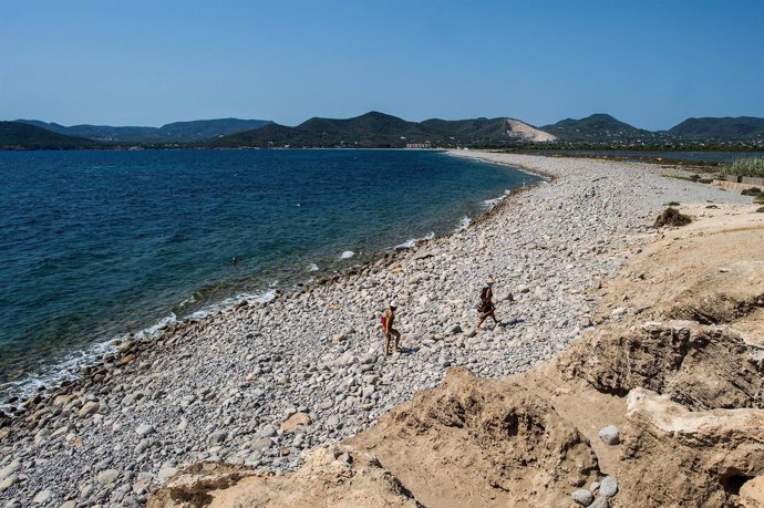 Vista de una playa de Ibiza. Getty Images