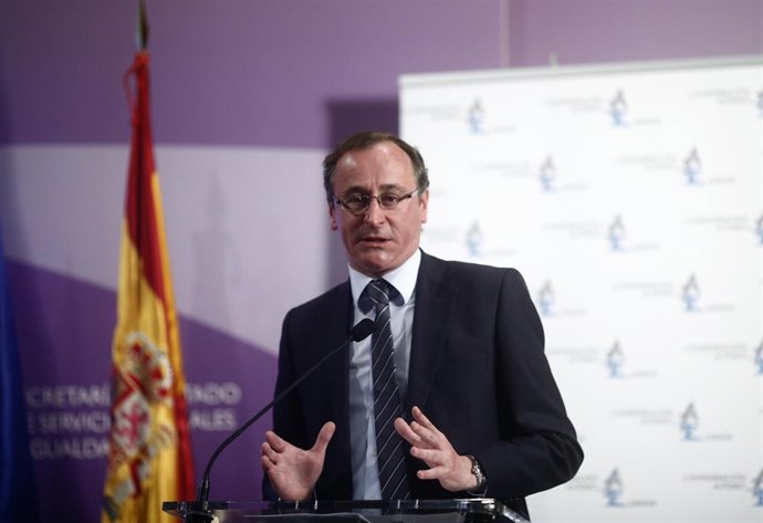 Alfonso Alonso en el acto por el Día Mundial de Concienciación sobre el Autismo