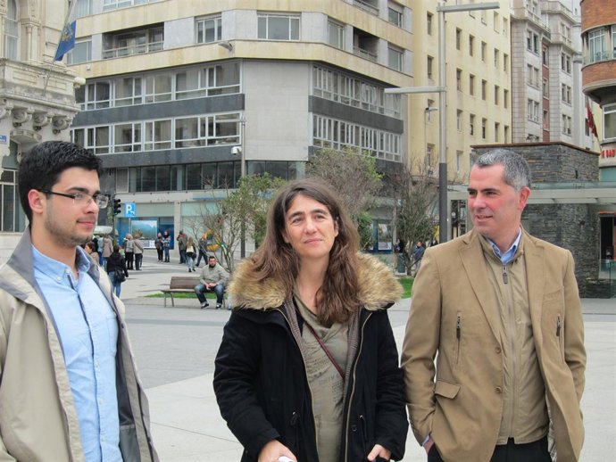 Sara Gómez y Miguel Saro de Ganemos Juntxs Santander