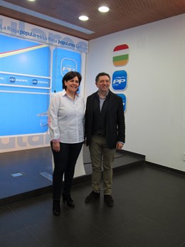 Eva Hurtado, candidata PP al Ayuntamiento de Navarrete con Cuevas