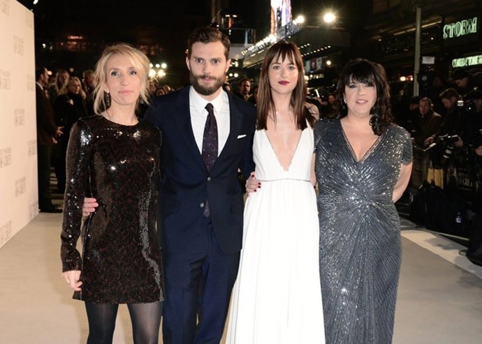 50 Sombras De Grey Jamie Dornan Continuara Pero La Directora Se Tira Del Barco 