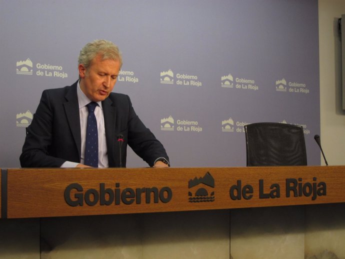 El portavoz del Gobierno, Emilio del Río, informa del Consejo Gobierno