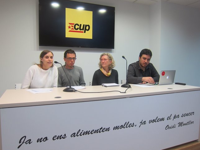 Neus Montaner, Xavi Pedemonte, María José Lecha y Arnau Comes (CUP)