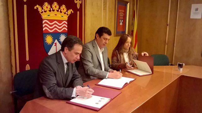Firma del convenio de la CHE con Panticosa y Hoz de Jaca