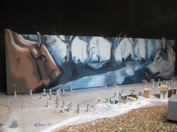 Grafitis en parque de la Prehistoria.