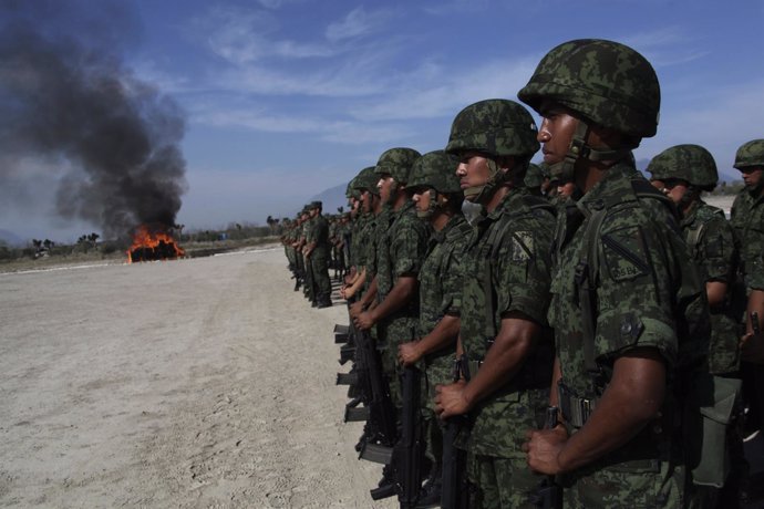 Militares mexicanos