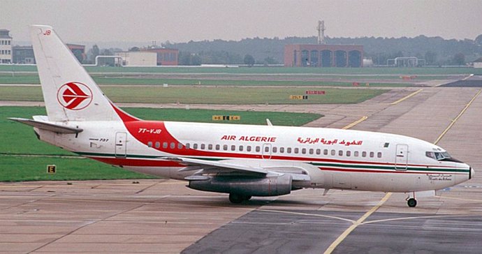 Avión Boeing 737-200 de la aerolínea Air Algerie