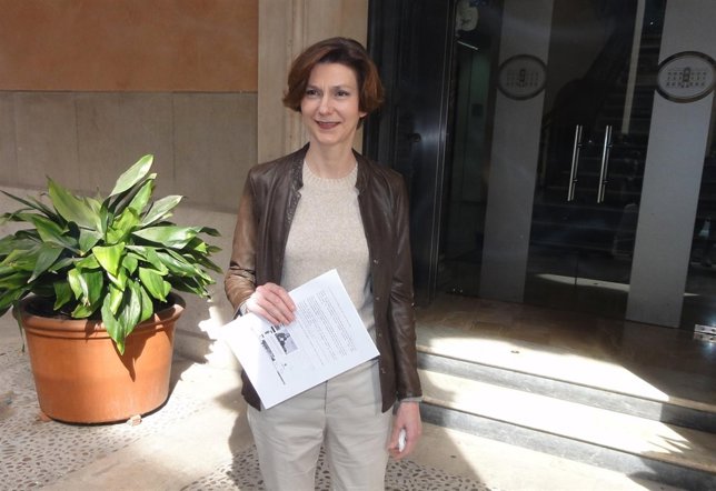 Bel Oliver (PSIB) presenta una queja ante la Junta Electoral