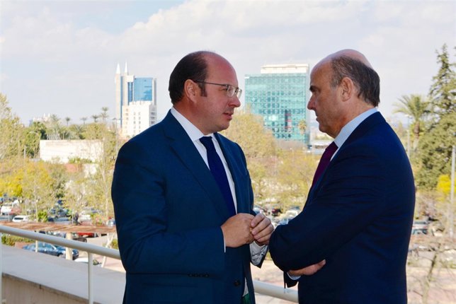 Pedro Antonio Sánchez con De Guindos