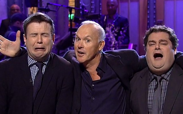 Michael Keaton vuelve como Batman y Beetlejuice en el SNL (vídeo)