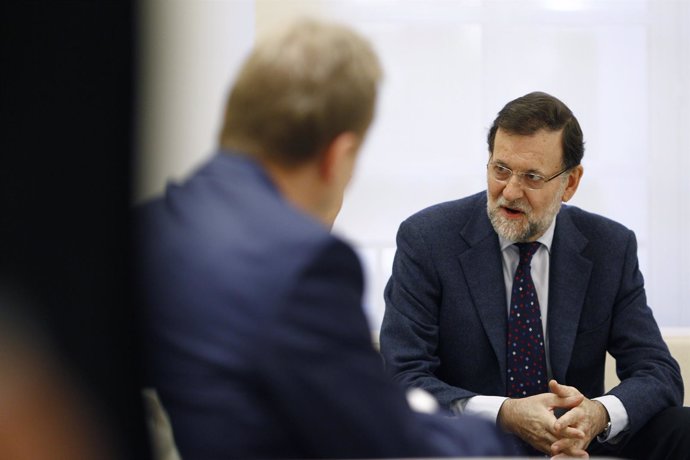 Mariano Rajoy y el presidente del Consejo Europeo, Donald Tusk