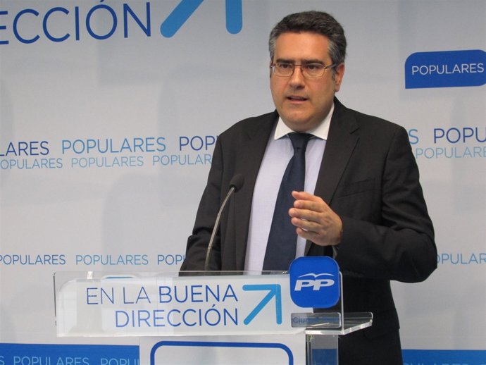 Primera Nota, Fotografía Y Cortes De Voz De La Rueda De Prensa De Miguel Ángel R