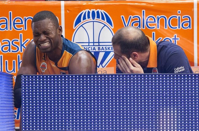 Romain Sato (Valencia Basket) se lesiona el tobillo