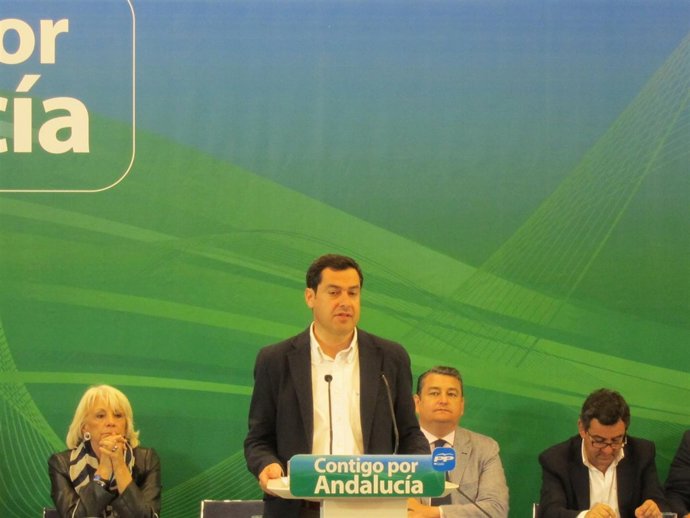 Juanma Moreno en su comparecencia ante los medios de comunicación