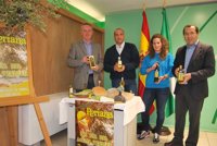 Enrique Sánchez y Kiti Mánver, en el XVI Día del Aceite Verdial de Periana