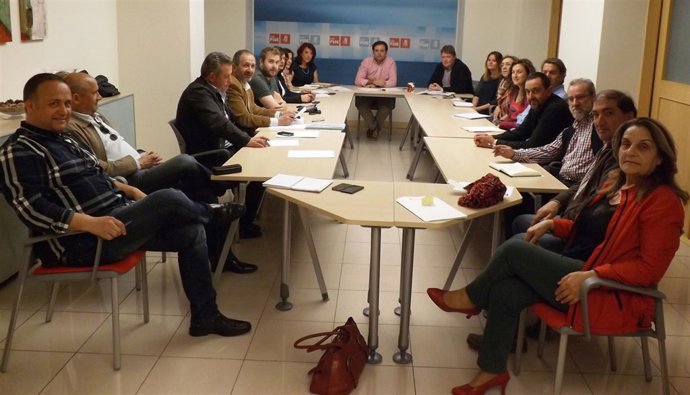 Reunión de miembros de la candidatura y responsables de partidos judiciales