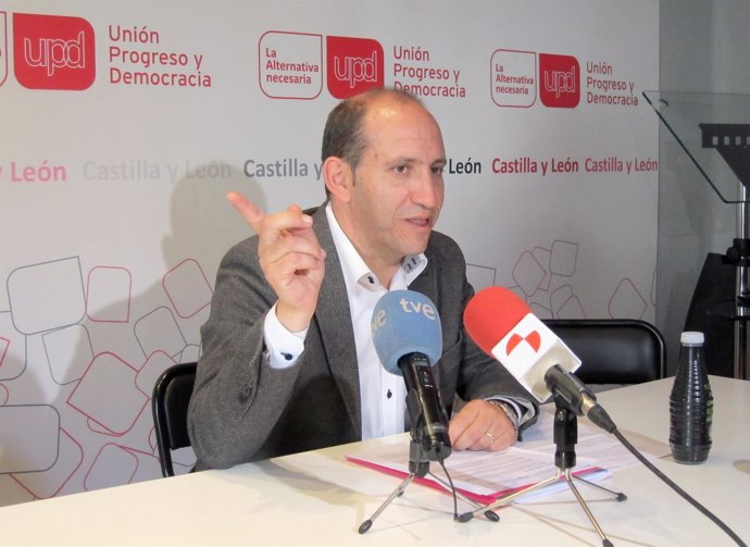 El candidato de UPyD a la Alcaldía de Valladolid, César Toquero