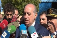 Fernández Díaz insiste en que con el yihadismo "no se juega" y que las actividades de Nous Catalans "tienen sus riesgos"