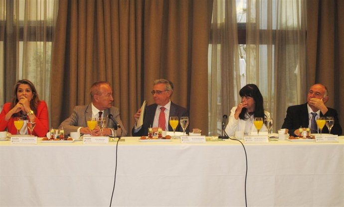 Presentación del acuerdo entre el IGME y ANEABE