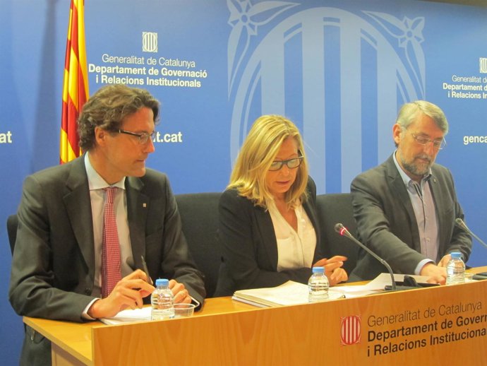 La vpta.J.Ortega y el dtor.Gnral.Asuntos Religiosos E.Vendrell