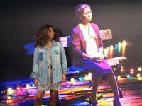 Lolita se convierte en la frágil 'Colometa' en el monólogo teatral 'La plaza del diamante'