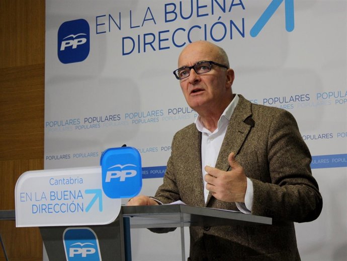 Luis Carlos Albalá, diputado del PP cántabro 