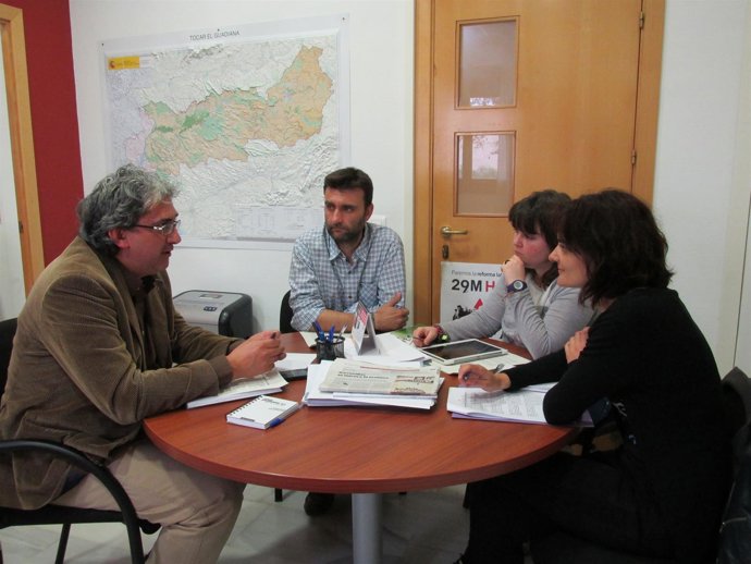 Reunión de IU con la Coordinadora de ONGD