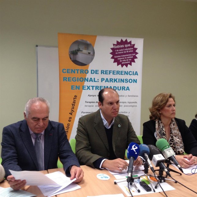 Rueda de prensa Hernández Carrón