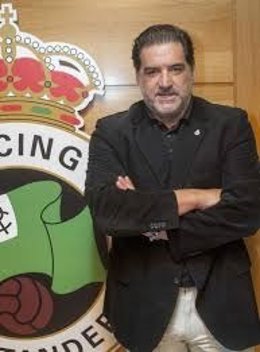 Imagen de archico de José Campos cuando era consejero del Racing