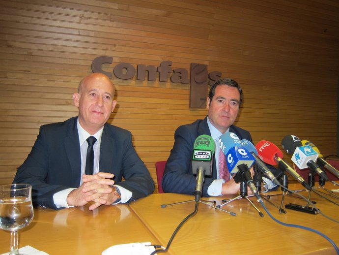 Garamendi (d) y Mesonero (i)