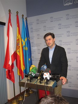 José María Pérez. 