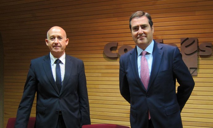 Mesonero (I) y Garamendi (D)