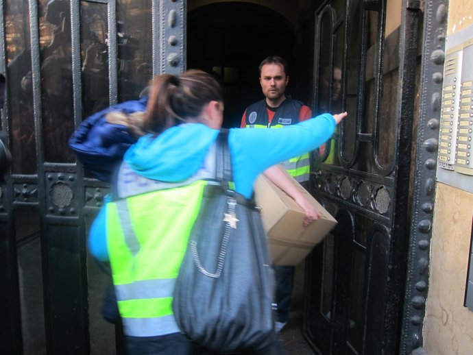 La policía registra la sede de Método 3 en Barcelona