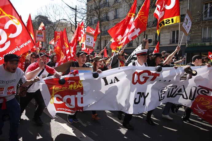 Manifestación contra los recortes en París 
