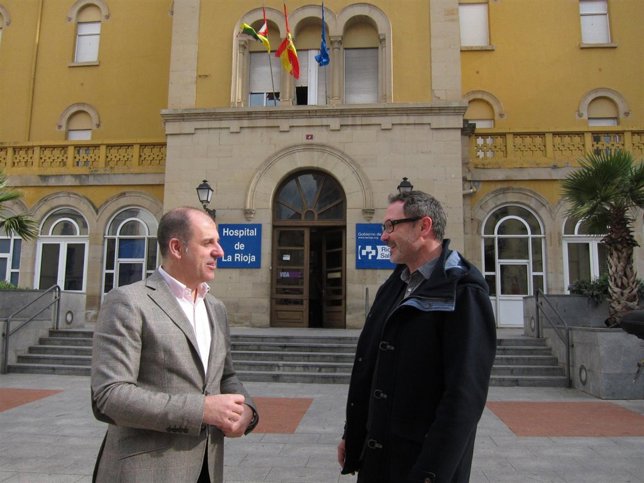 Candidatos del PR+ al Gobierno y Ayuntamiento en el hospital de La Rioja