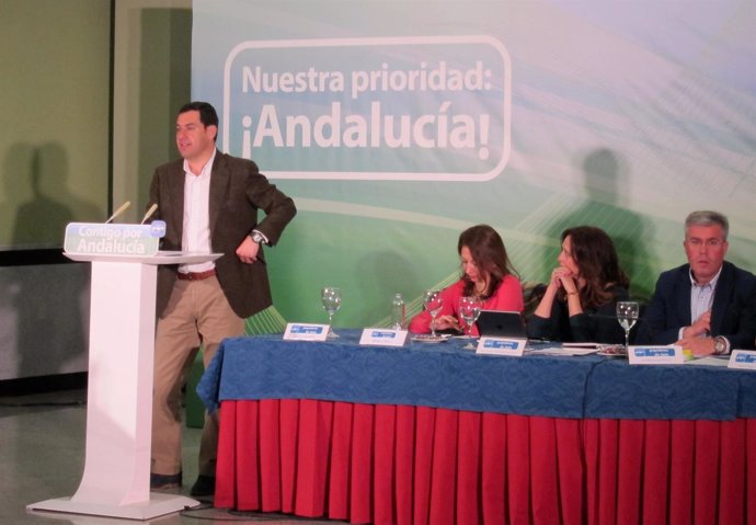 Juanma Moreno interviene en el Consejo de Alcaldes del PP de Jaén.