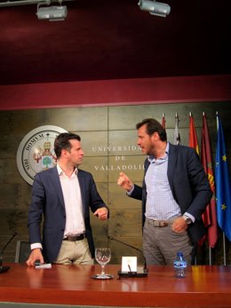 Luis Tudanca y Óscar Puente en el Palacio de Santa Cruz