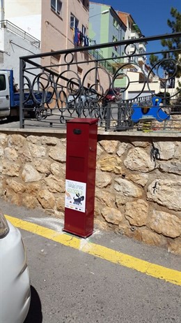 Papeleras urbanas para recogida de excrementos caninos