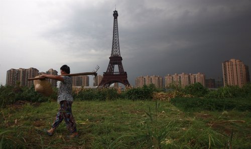 Réplica de la Torre Eiffel en Zhejiang (China)
