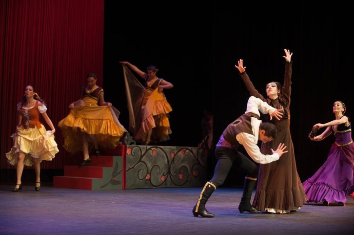 Ensayo de la obra de La Cenicienta.