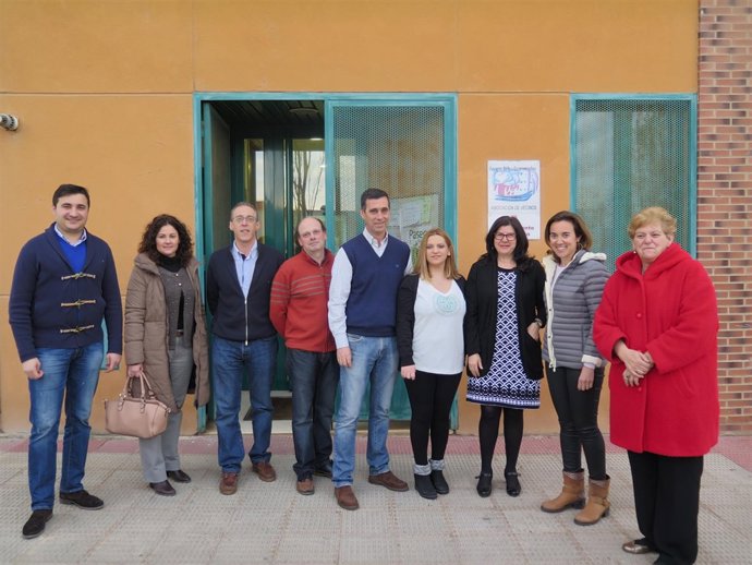 Cuca Gamarra recoge propuestas vecinales en Valdegastea y San Lázaro