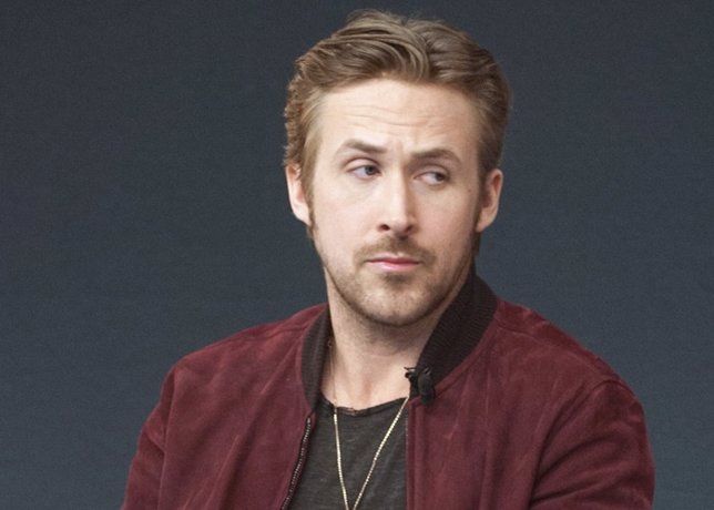 ¡Menuda Vergüenza! A Ryan Gosling Se Le Olvida Apagar El Móvil En Una Entrevista