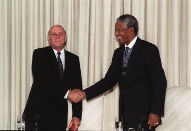F.W. de Klerk y Nelson Mandela