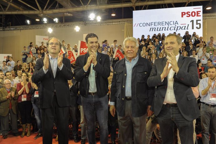 Gabilondo, Sánchez, González y Carmona en la Conferencia Municipal socialista